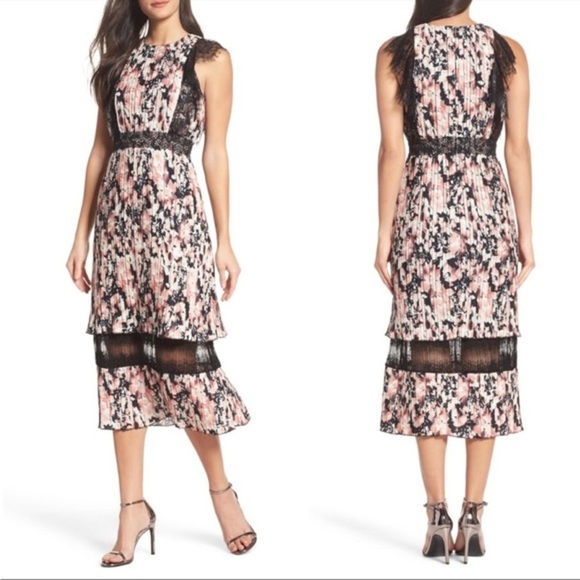 foxiedox Dresses & Skirts - Foxiedox | Jasmine Lace Trim Midi Dress | Size Small